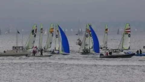 我国首座抽水蓄能电站模型投入运行，提升电网调峰与储能能力